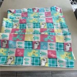 Vintage Colourful and Cozy Fleece Winter Print Baby Blanket in Pastel Shades